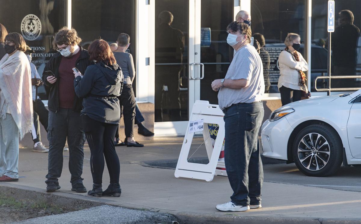 10142020_tmt_news_early_voting_09web.jpg