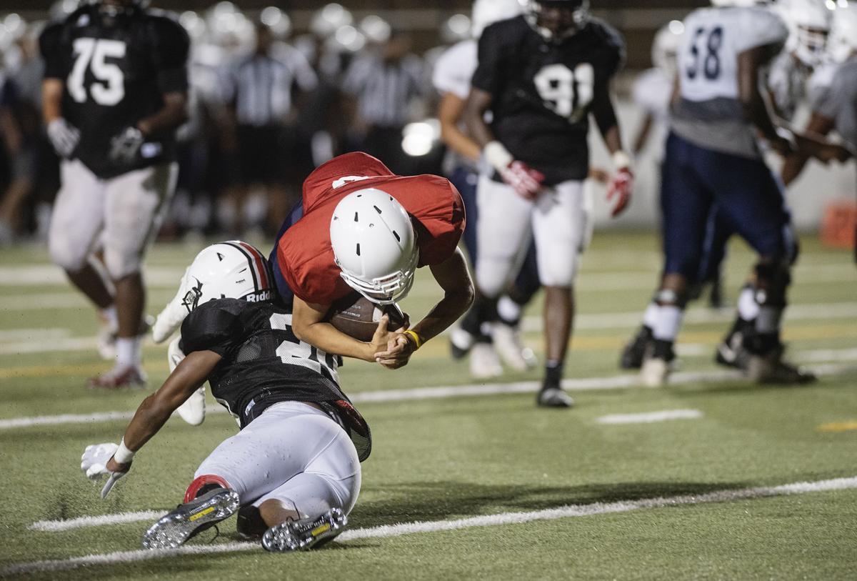Lee Outscores Pine Tree 14 10 In Live Portion Of Scrimmage High