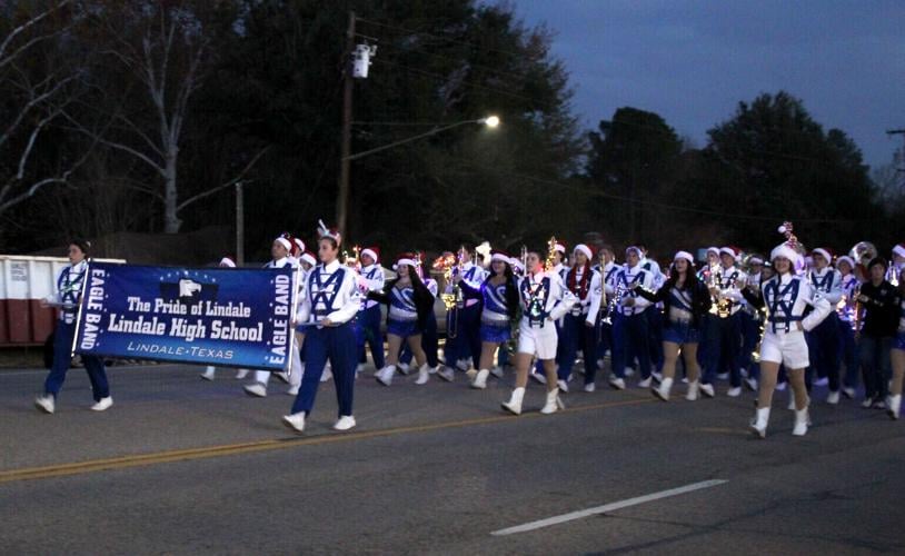 PHOTOS Lindale Rotary Club Christmas Parade Local News