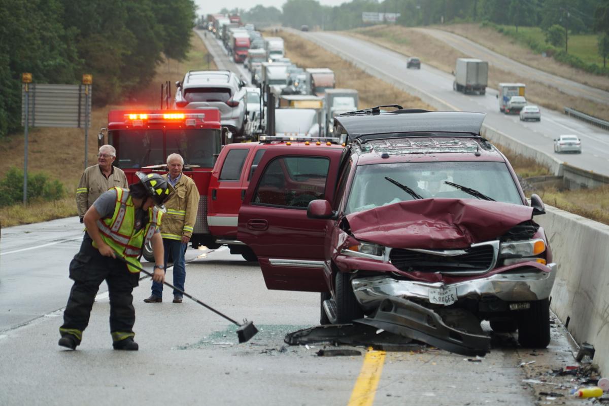 Multiple Vehicle Wreck On I 20 East Bound Tylerpaper Com