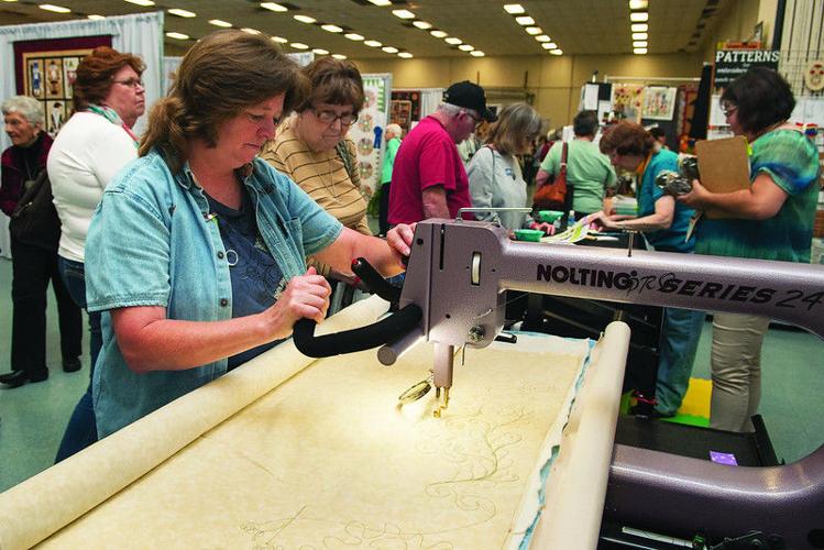 Tyler Quilt Show continues Saturday, draws thousands of visitors