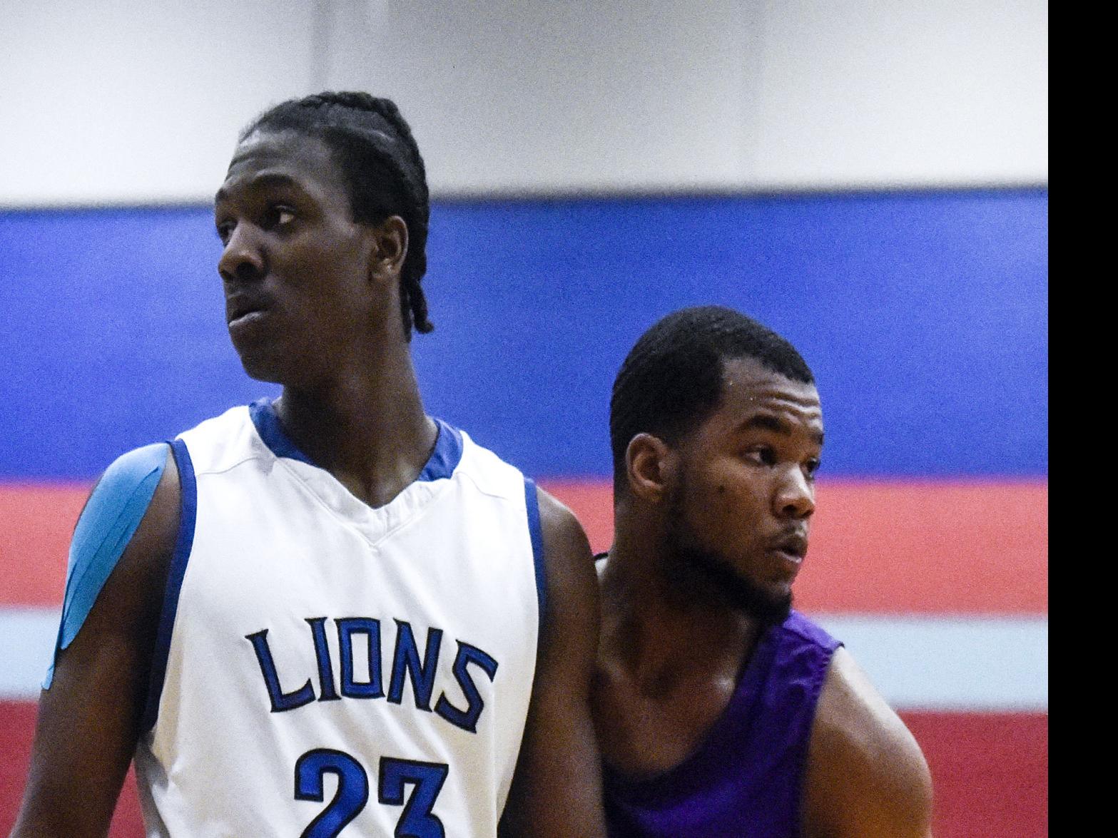 Boys Basketball John Tyler S Darry Moore Earns All Region Nod 10