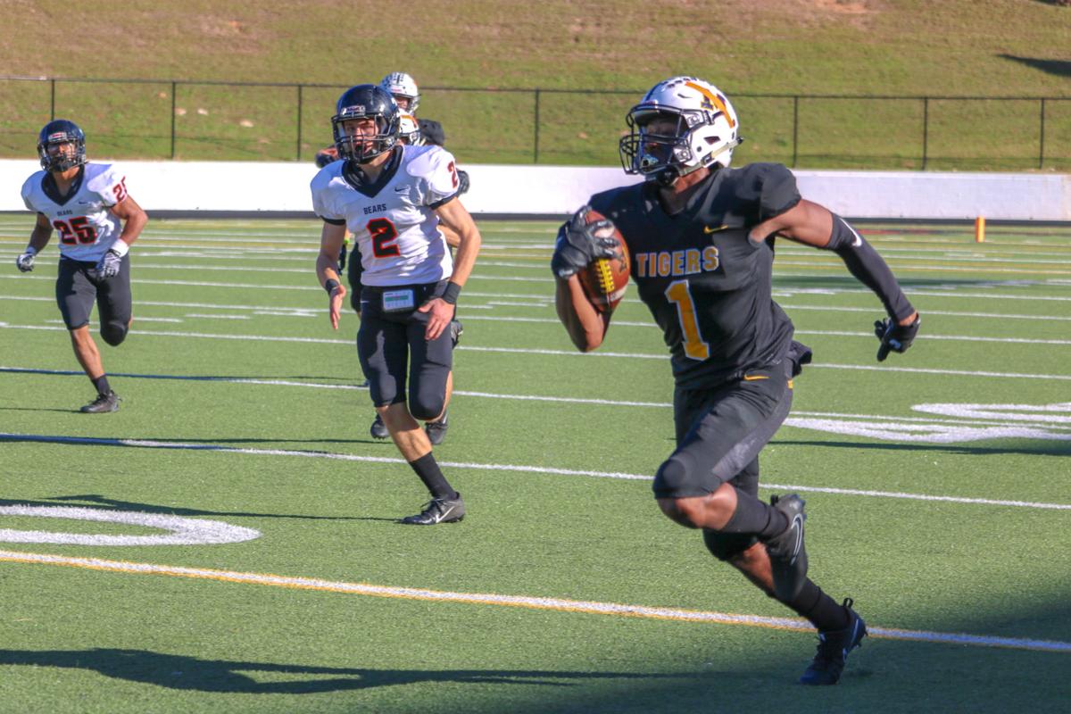 Malakoff Dominates Second Half Eliminates Gladewater With 35 7