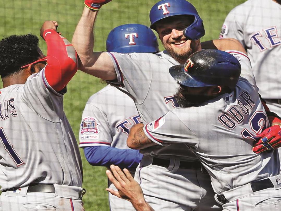 Rougned Odor slam, 6 RBIs lead Rangers