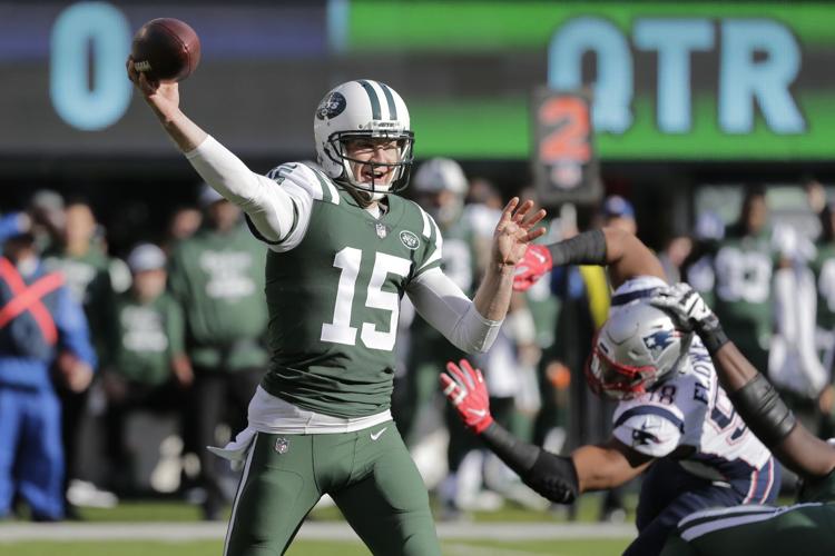 Josh McCown taken to locker room - NBC Sports