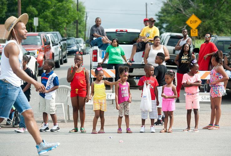 PHOTOS Freedom For All Thousands line the streets to watch annual