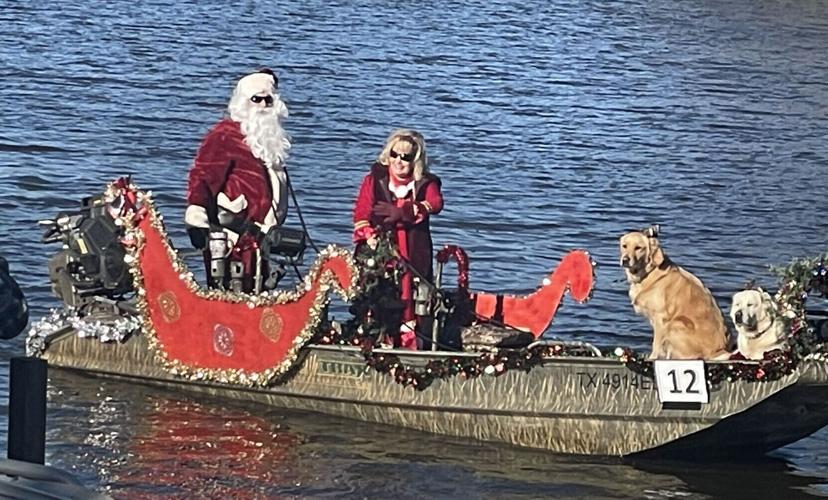 Uncertain Floating Christmas Parade brings holiday cheer to Caddo Lake