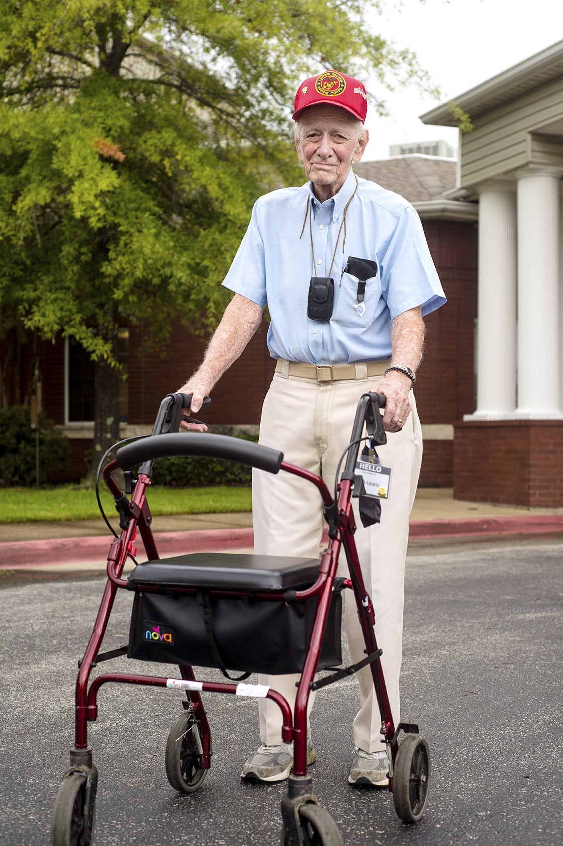 91-Year-Old WWII Marine Veteran Walks Six Miles Each Day