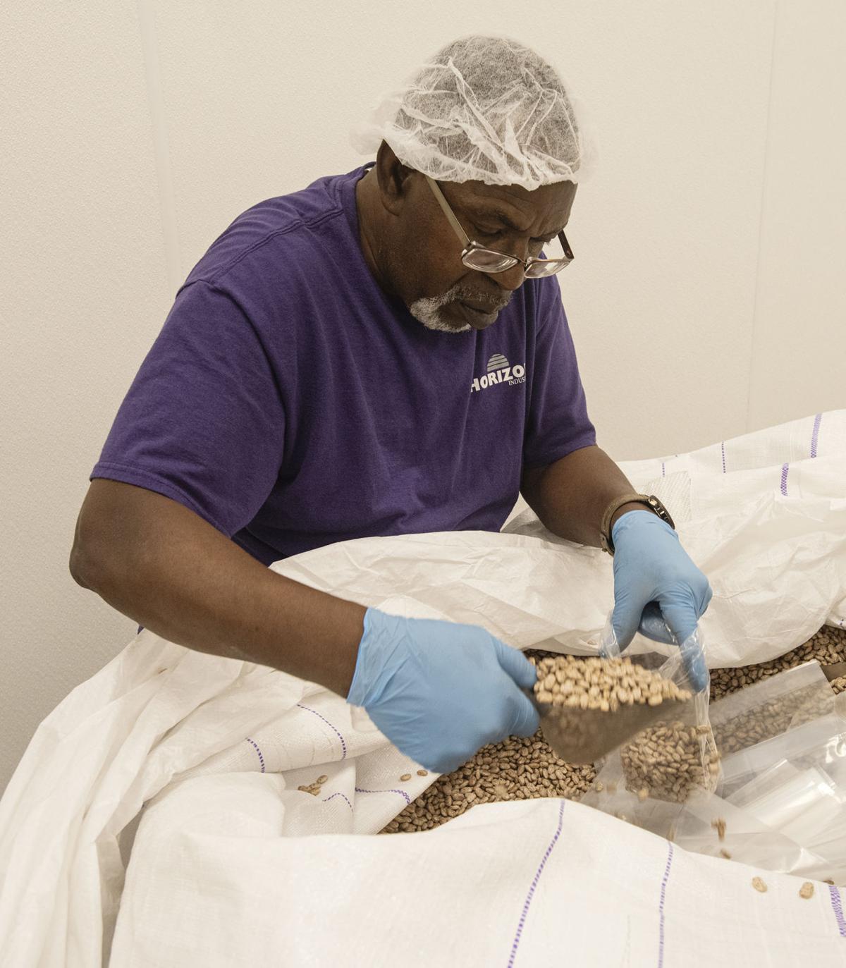 11262019_local_lighthouse_blind_volunteers_04web.jpg