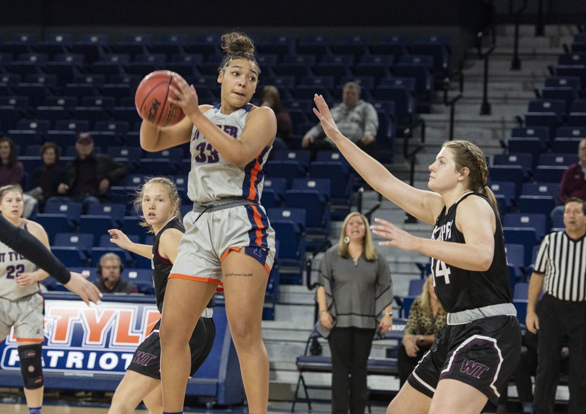 Tyler Lee Alum Tyreesha Blaylock Scores Career High 22 In Loss For