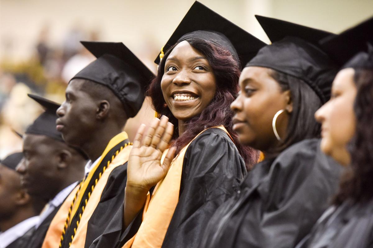 Tyler Junior College Celebrates The Graduation Of 1 282 Students Local News Tylerpaper Com