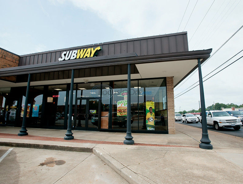 Newest Subway Boasts Different Decor Sub Man Lifestyle Tylerpaper Com