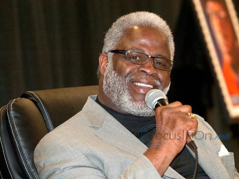 The Life And Career Of Earl Campbell (Complete Story)