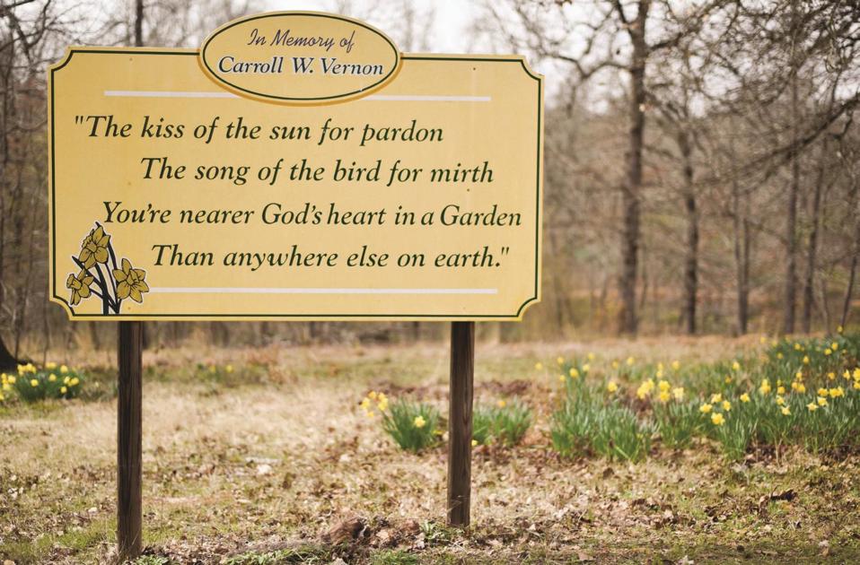 The Kiss Of Sun For Pardon Garden Plaques Fasci Garden