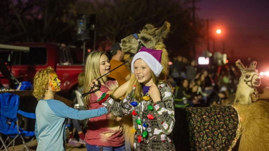 Whitehouse hosts annual Christmas parade Local News