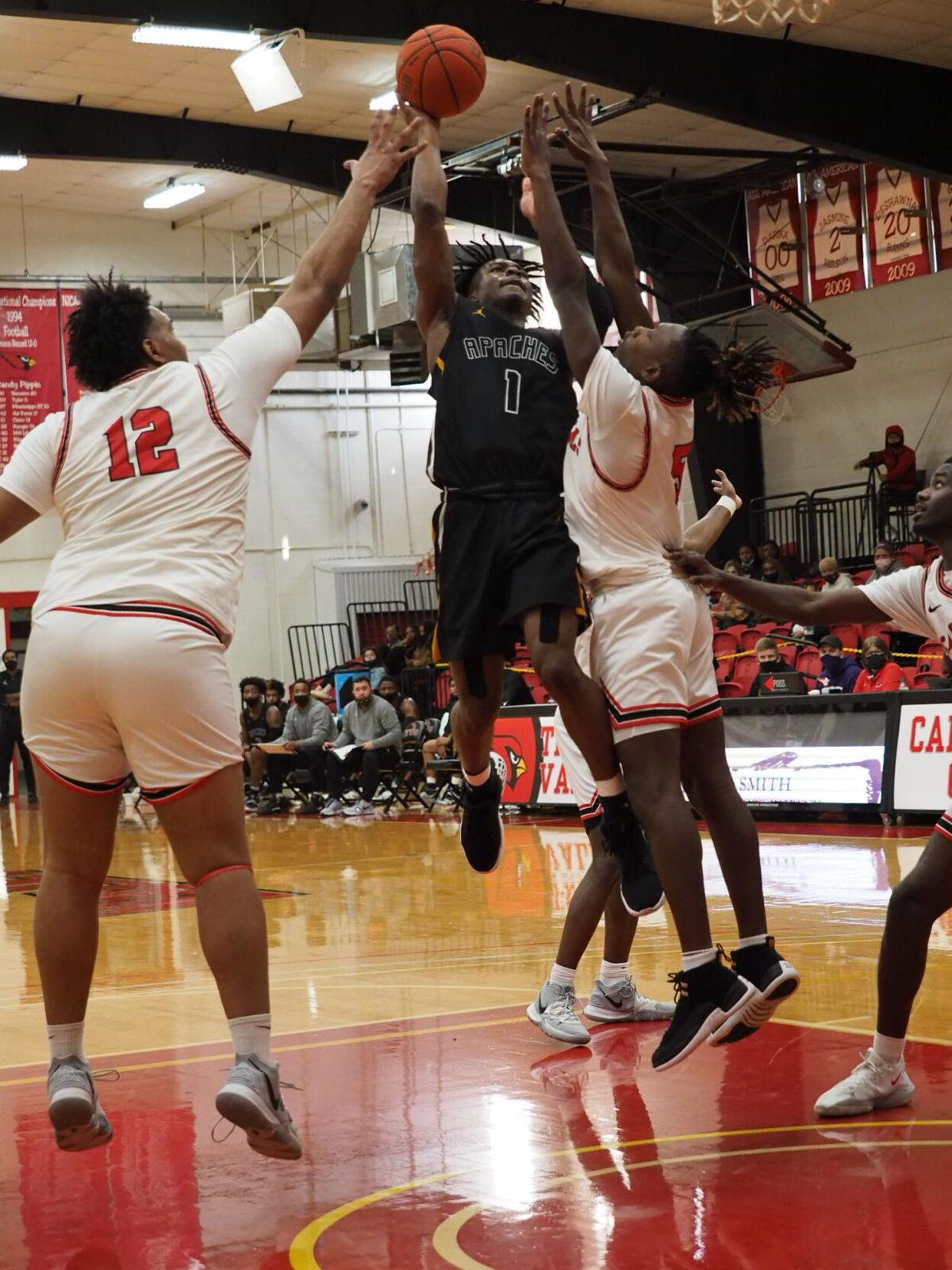 Trinity Valley Pulls Away For 80 55 Win Over Tjc Apaches Sports Tylerpaper Com Trinity Valley Pulls Away For 80 55 Win Over Tjc Apaches Sports Tylerpaper Com