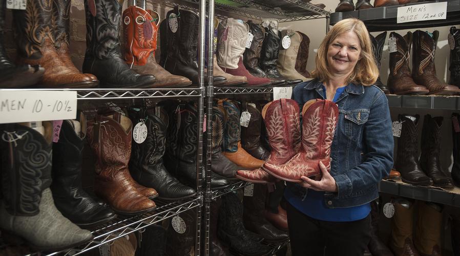 buying used cowboy boots