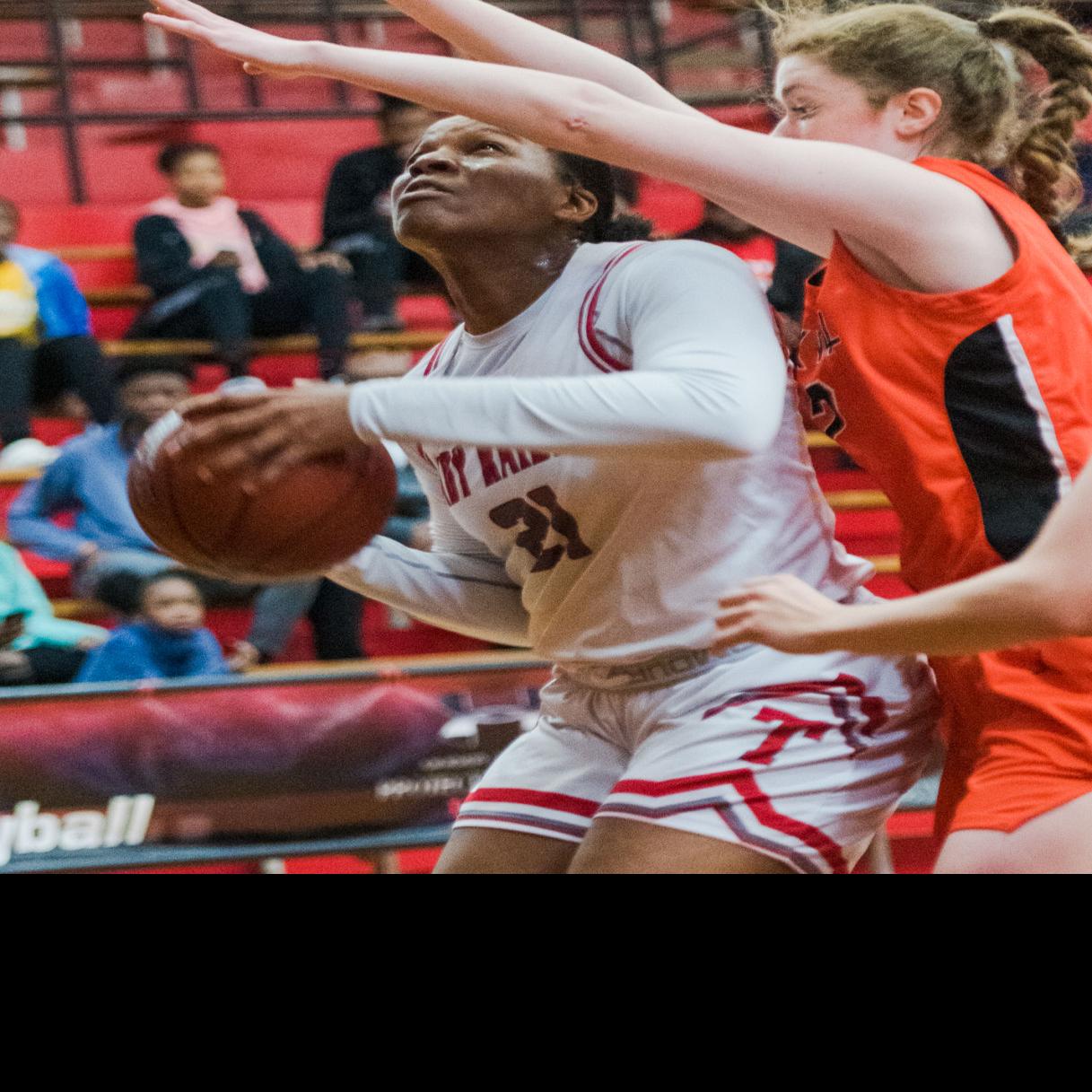 Tyler Lee S Aaliyah Morgan Mineola S Sabria Dean Among Mcdonald S All American Nominees High School Tylerpaper Com