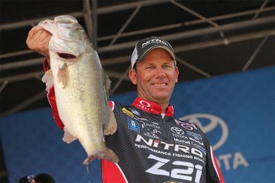 KVD remains in first at Toledo Bend with 74-12, Texas All Outdoors