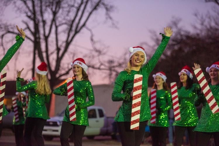 Whitehouse hosts annual Christmas parade Local News