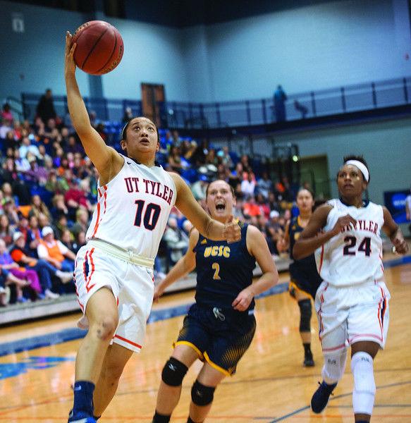 Patriots Run Past Uc Santa Cruz College Tylerpaper Com