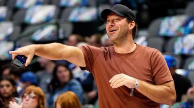 CBS Analyst Tony Romo Firmly Responds to Recent Broadcast Criticism, Sports-illustrated