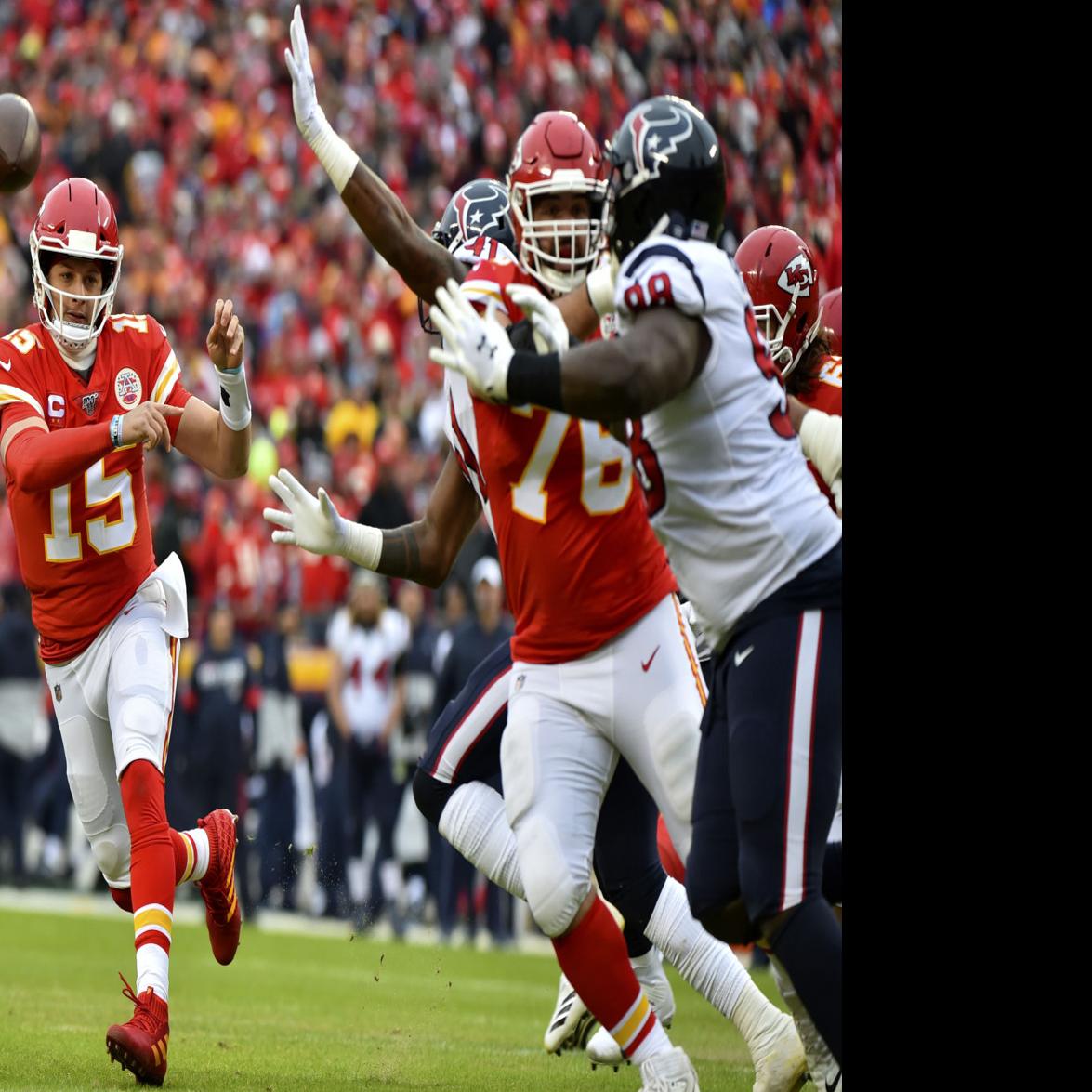 Patrick Mahomes, Travis Kelce Lead Seven Chiefs on AFC Pro Bowl Roster -  Chiefs Digest