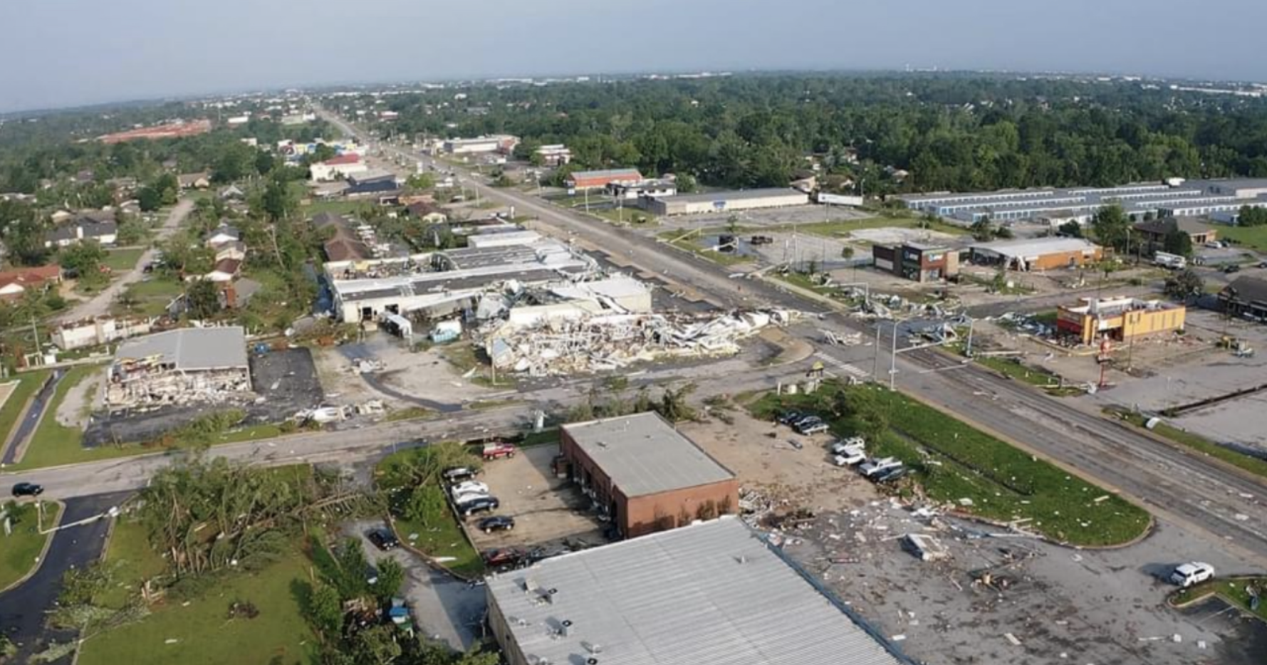 Deadly tornado rocks Rogers and surrounding areas, leaving damage and displacing community - Vimarsana News