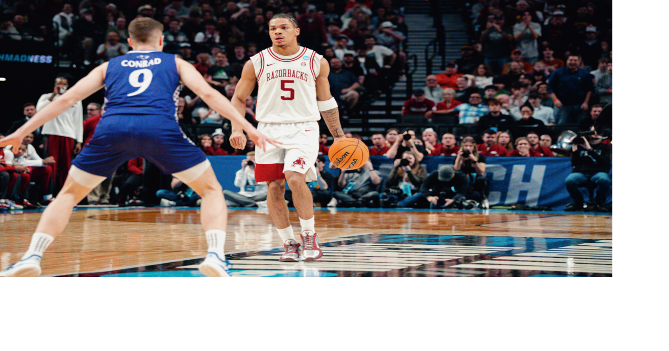 Arkansas outlasts High Point, advances to Sweet 16