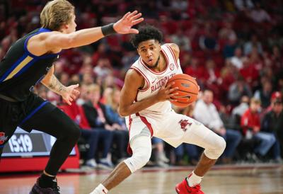 Jones Scores 41 As Hogs Defeat Tulsa Sports Uatrav Com