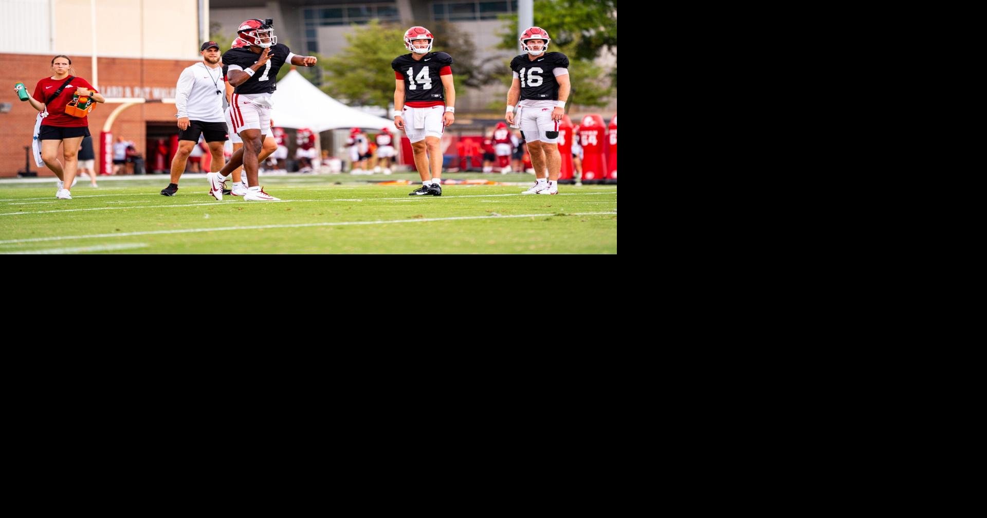 Razorbacks ride ferocious defense to rocky Week 1 win