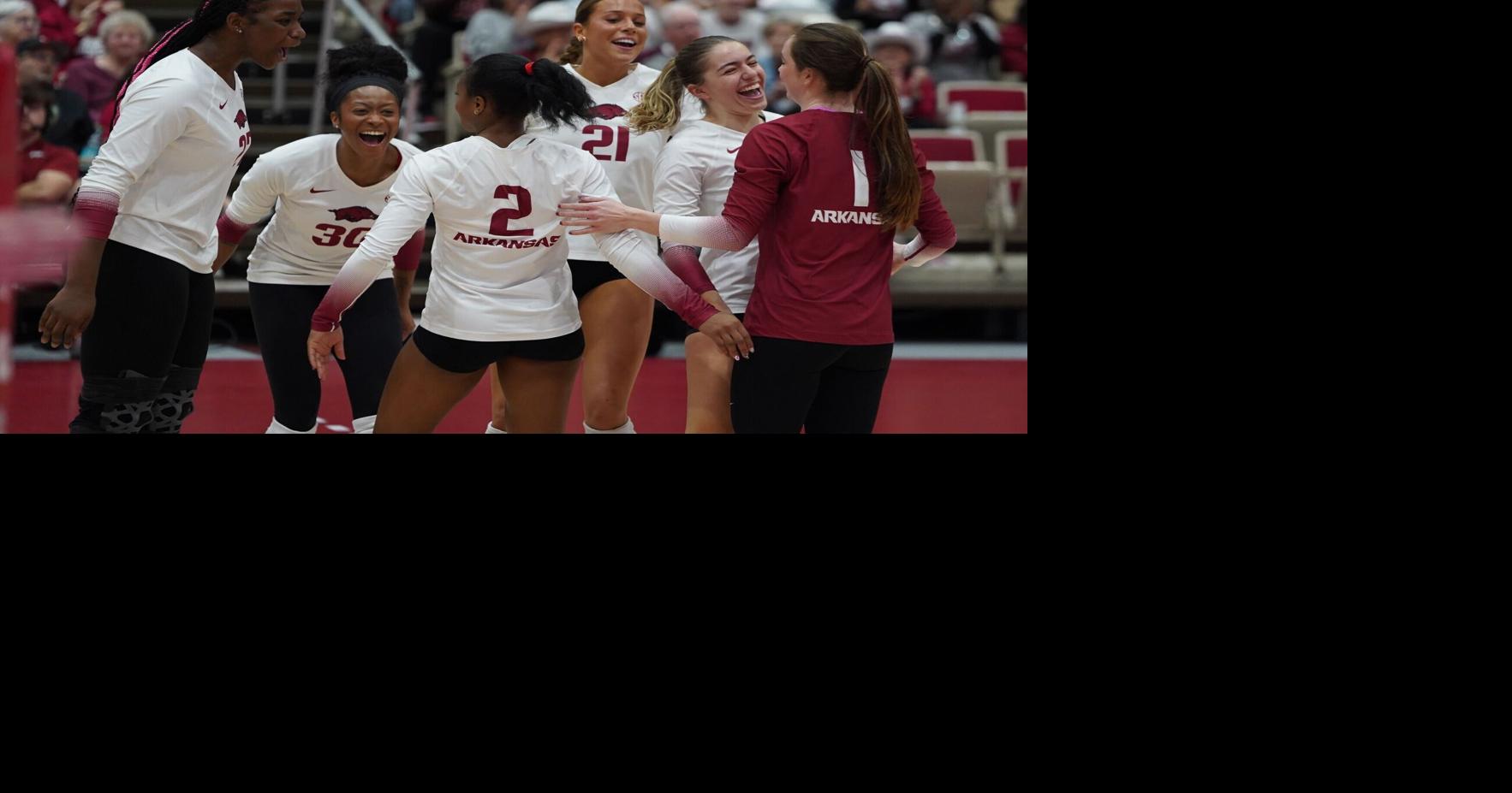 Volleyhogs suffer loss to Mississippi State Bulldogs on senior night