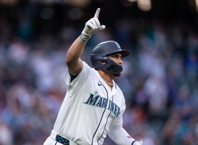 Mariners' Josh Naylor gets a day off to rest after having back spasms | Mariners | union-bulletin.com
