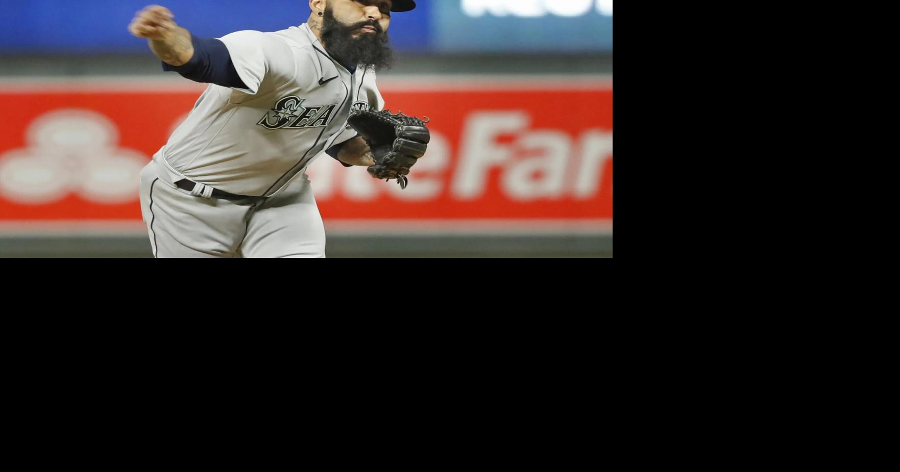 Trade puts reliever Sergio Romo back in pennant race 