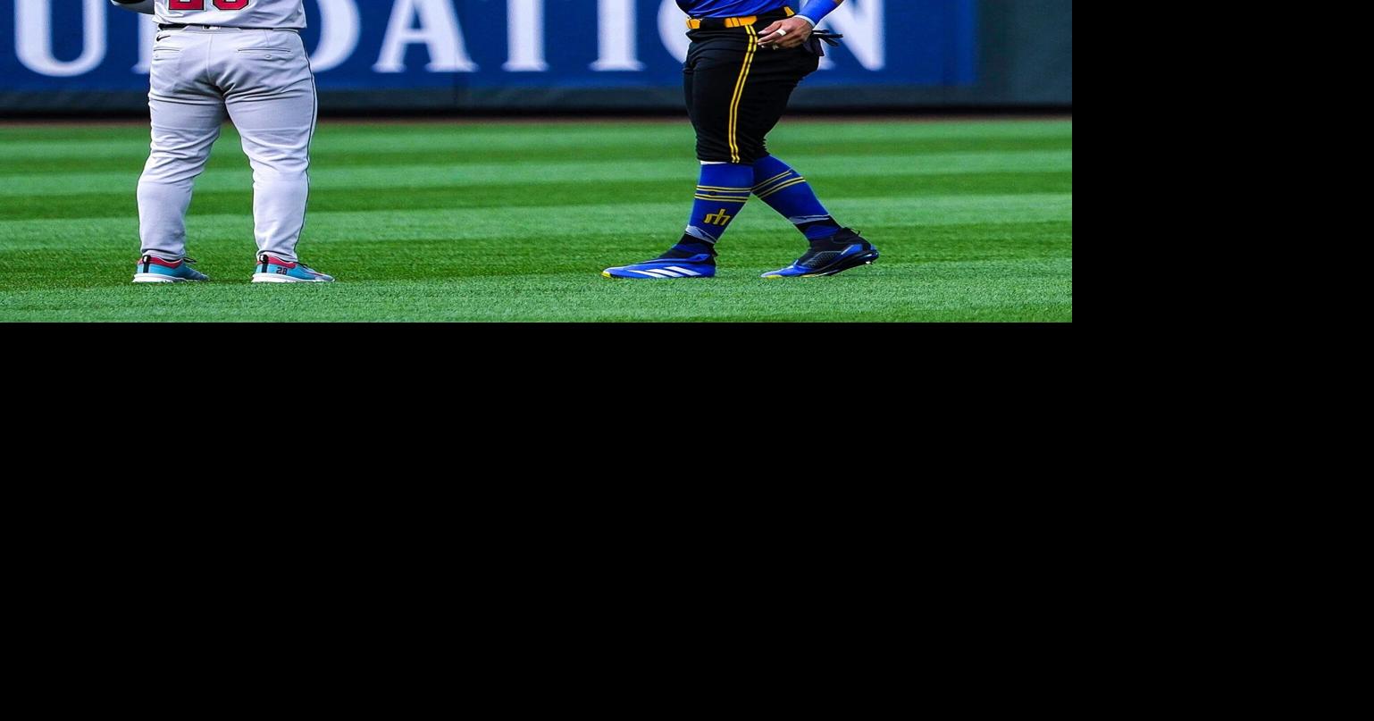 Mariners notebook: Only ‘good vibes’ for Eugenio Suarez in return to