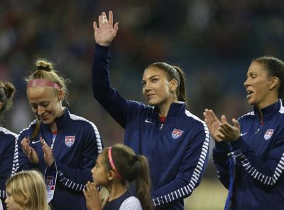Hope Solo, Clint Dempsey earn spots in National Soccer Hall of