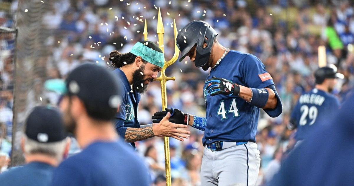 Photos: Mariners at Dodgers
