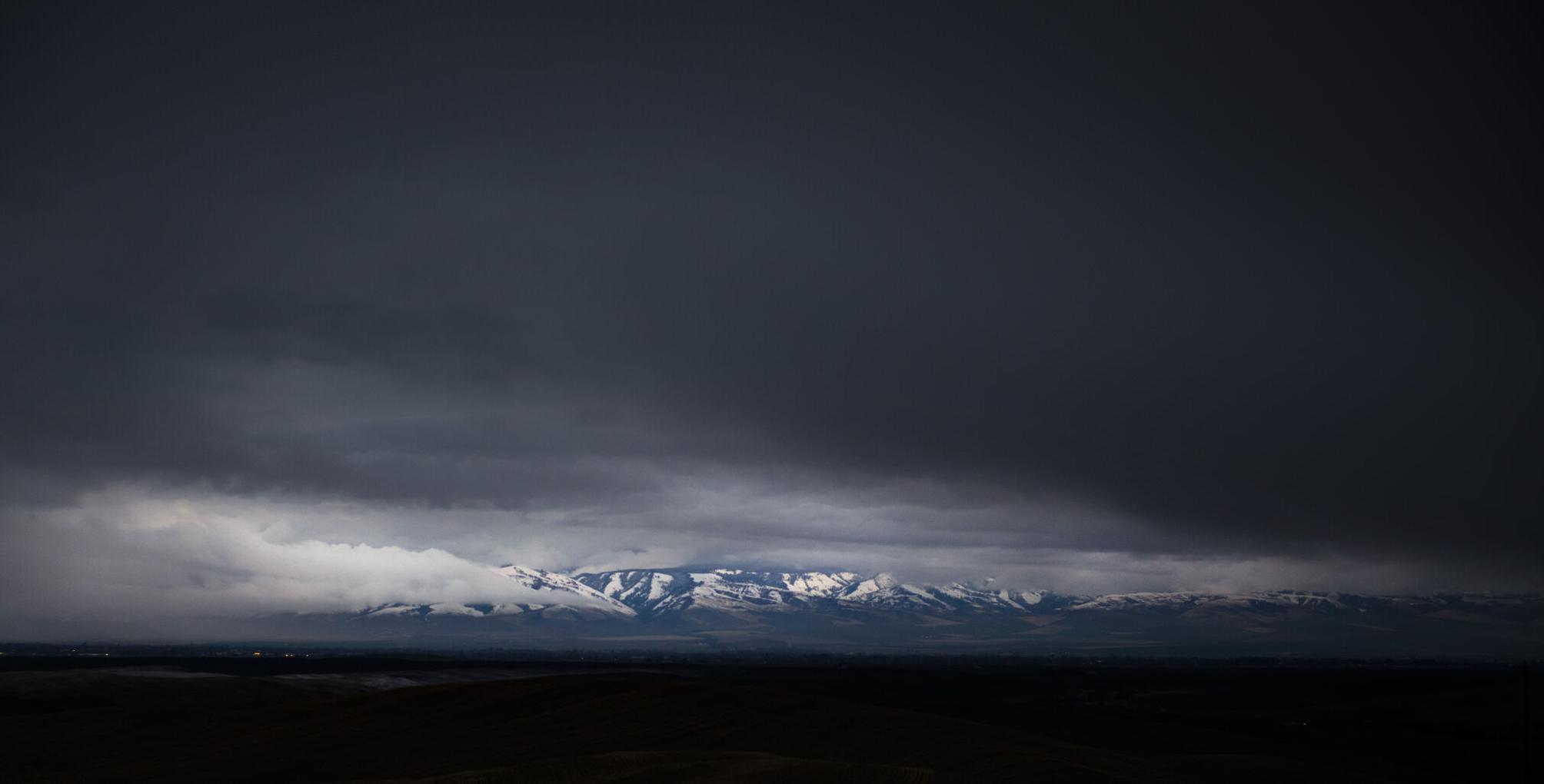 Walla Walla wakes to snow, weeklong arctic cold snap after weeks of