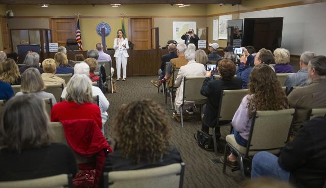 Bertha Clayton sworn in as Walla Walla County commissioner for District