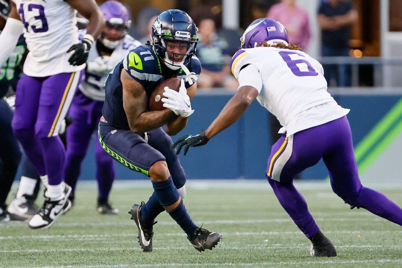 Seahawks' Adams suffers groin injury in win over Cowboys