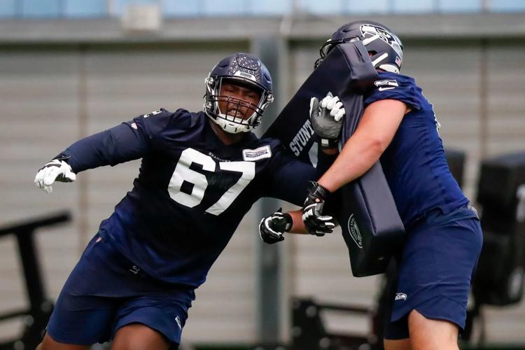 Standout Rookie For Seattle Seahawks Undergoes Knee Surgery