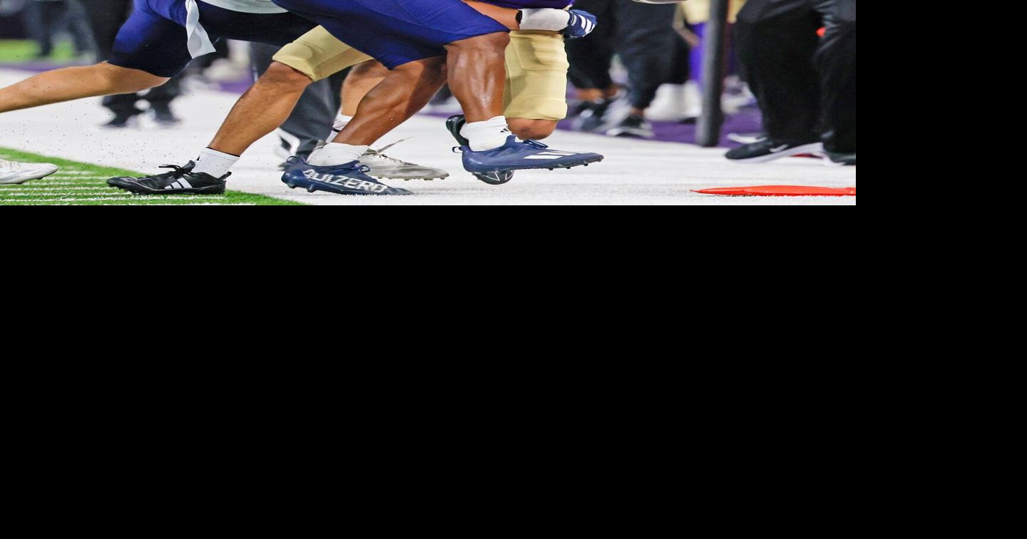 Denzel Boston, Huskies star WR, forgoes final season at UW to enter NFL draft