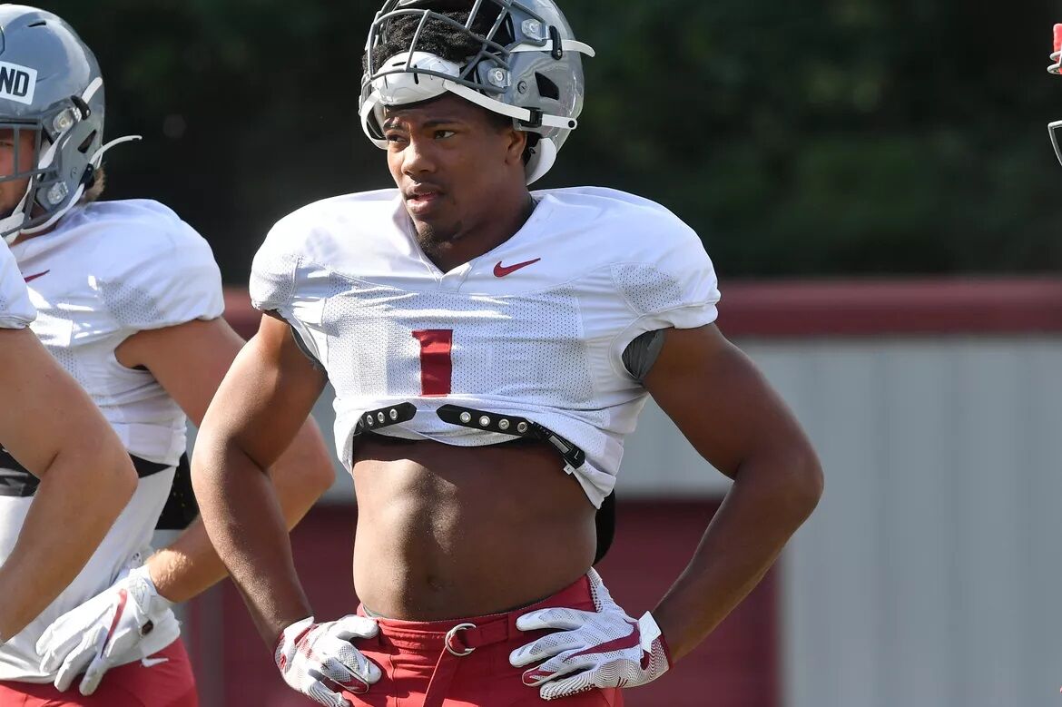 Washington State linebacker Daiyan Henley stands on the field during the  second half of an NCAA college football game against Utah, Thursday, Oct.  27, 2022, in Pullman, Wash. (AP Photo/Young Kwak Stock