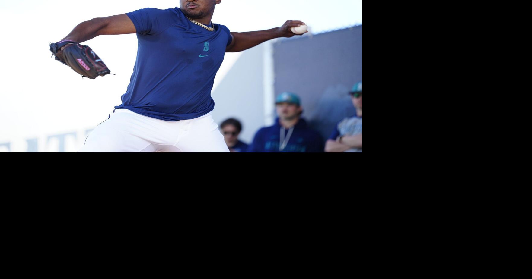 Jose Ferrer, Mariners’ new bullpen weapon, makes strong impression at spring training