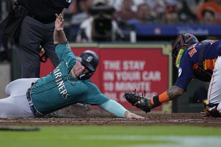 Moore homers twice and Rodriguez sets hits record as Mariners rout Astros  10-3