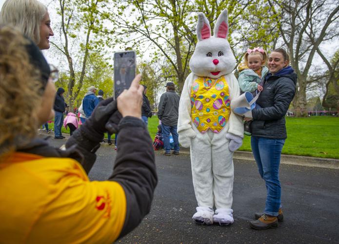 GALLERY Families enjoy Walla Walla Easter egg hunt in lull between