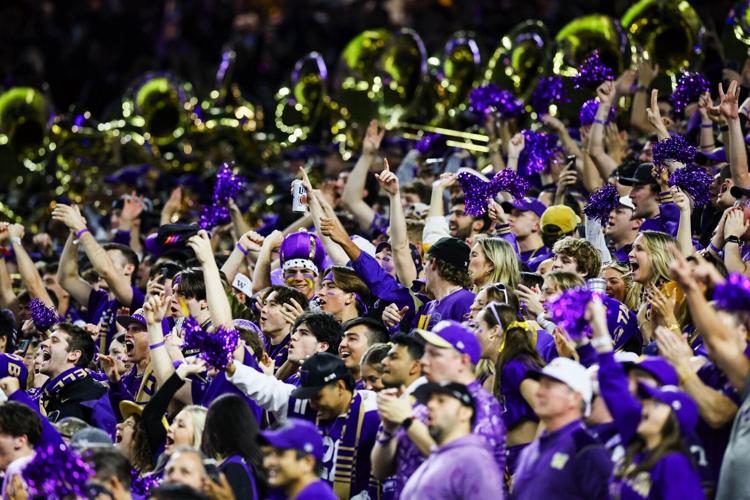 UWMichigan nationaltitle rematch will draw sellout crowd to Husky