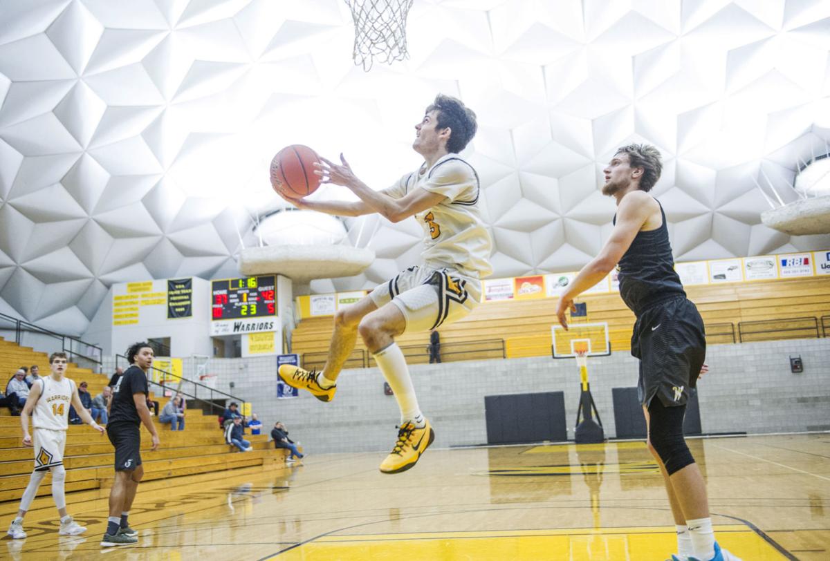 Warrior Men Can T Keep Up With Wenatchee Valley Walla Walla