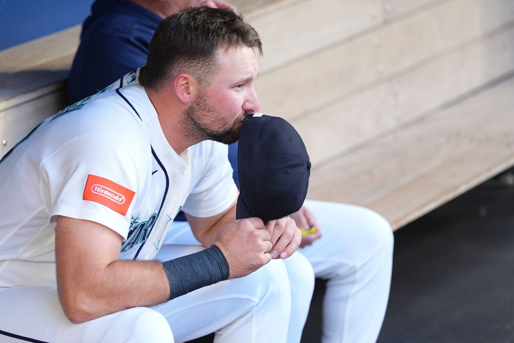 With Cal Raleigh in slump, Mariners shake up batting order | Mariners ...