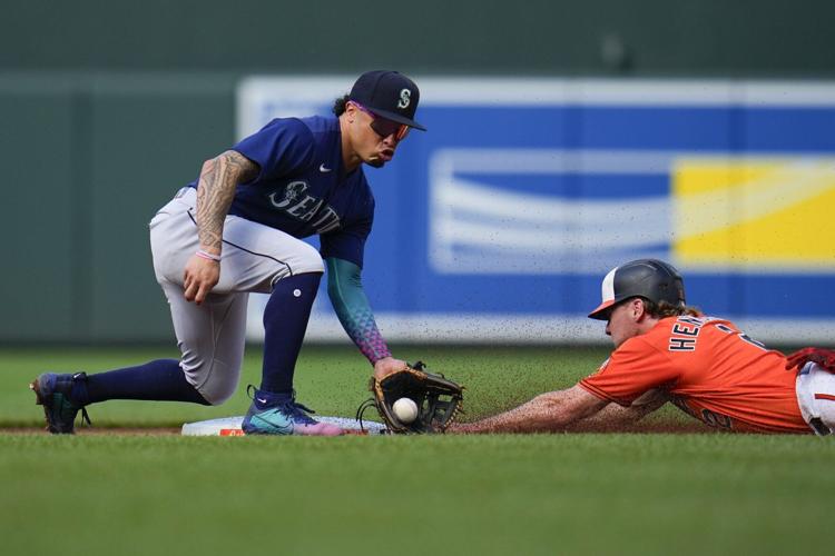Mike Ford crushes game-tying HR in 9th inning, but Mariners fall to Orioles  in extras, Mariners